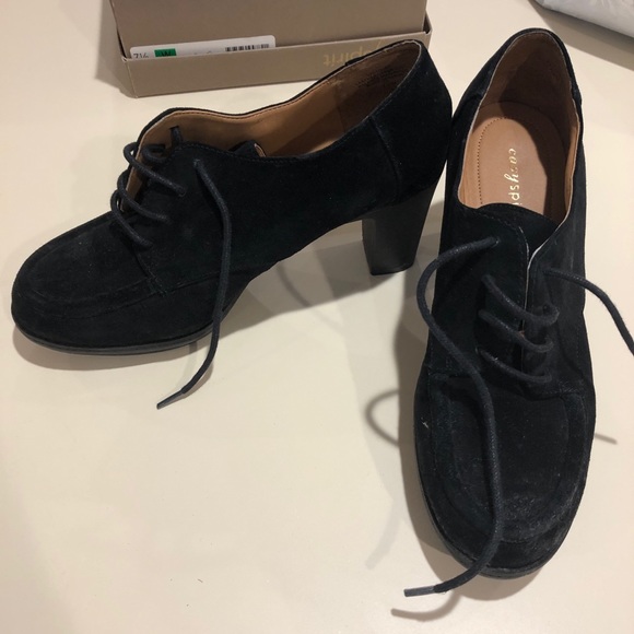 Easy Spirit Shoes - Easy Spirit Black suede oxfords!